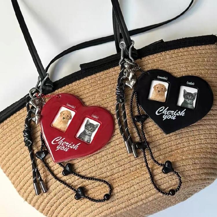 Fashionable Photo Frame Keychain Charm Pendant for Memories Sturdy Plastic Alloy Materials Long Time Use and Rustproof