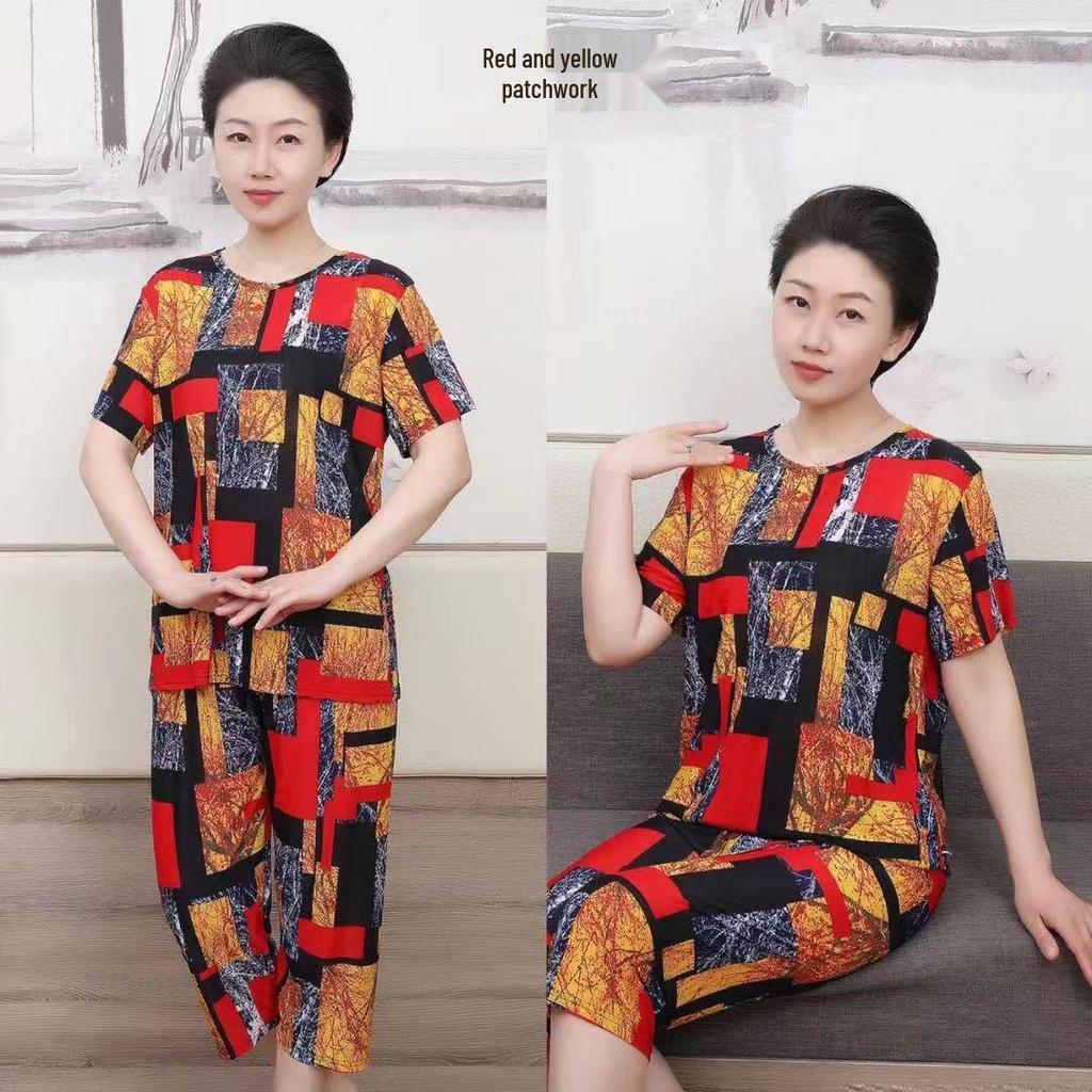 Summer Ice Silk Casual Suit for Elderly Women: Short Sleeve Fashion Outfit for Mothers and Grandmothers