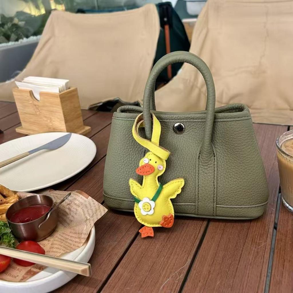 Handmade DIY Cute Duck Pendant Keychain Bag Gas Car Couple