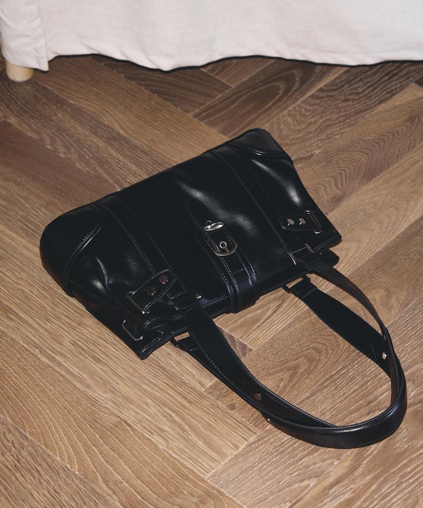 Keyamo Axis Leather Shoulder Bag_Black