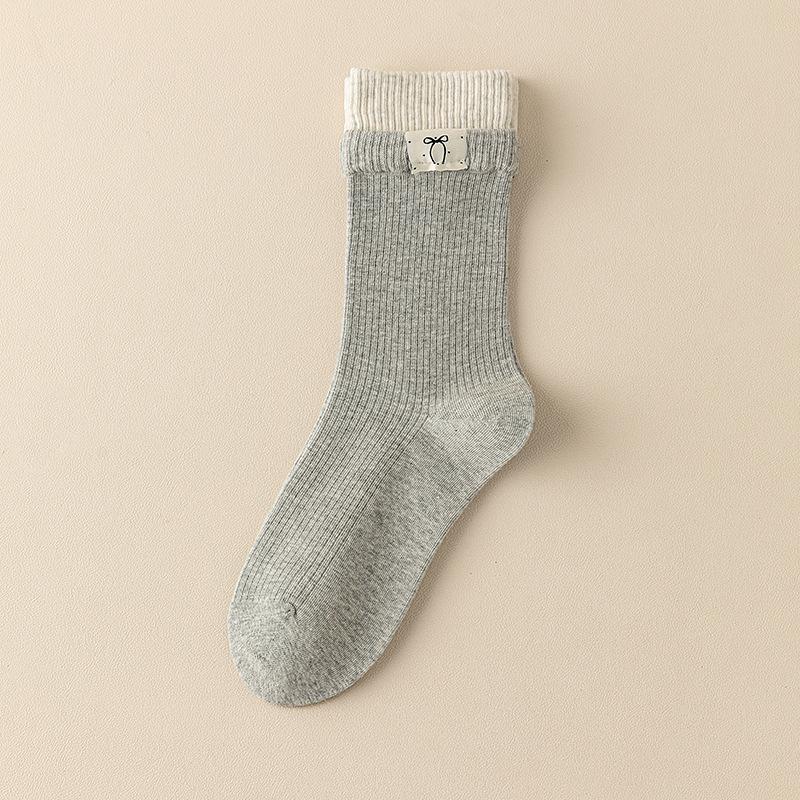 

Женские хлопковые носки до середины икры - Однотонные в полоску с этикеткой-бантиком, Двойная резинка для осени и зимы, Японский повседневный стиль. Gift Box