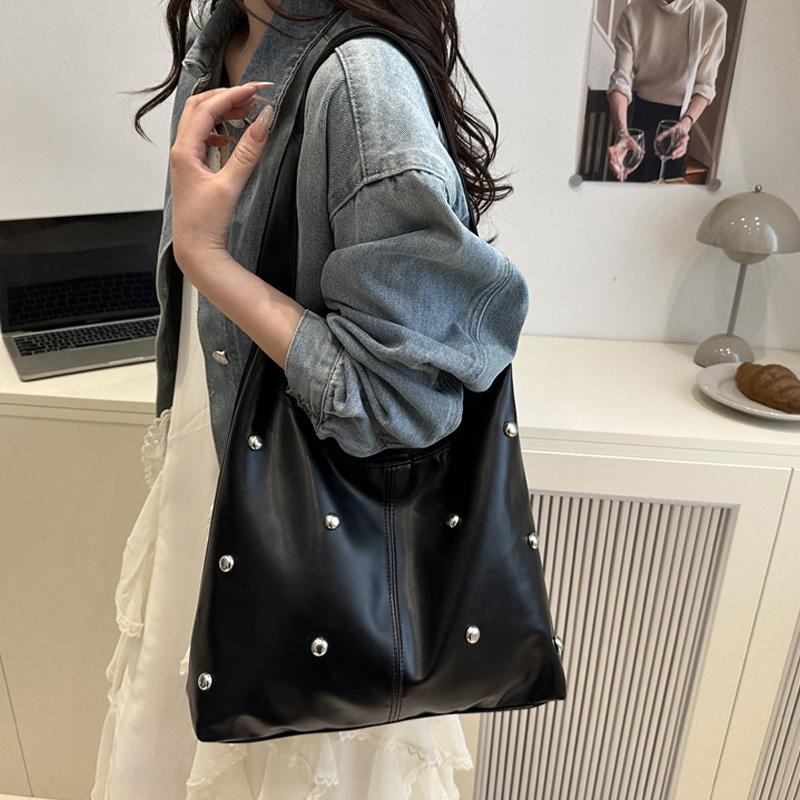Yogodlns Punk Style Embellished Double-Faced Round Rivet Inlaid Niche Luxury Bucket Bag Chic Lady Underarm Large Capacity Shoulder Bag