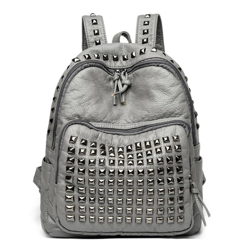 Punk Style Rivet Women'S Backpack 2025 Winter New High Quality Soft Leather Leisure Travel Large Capacity School Bags For Teenage Girls Black Mochila