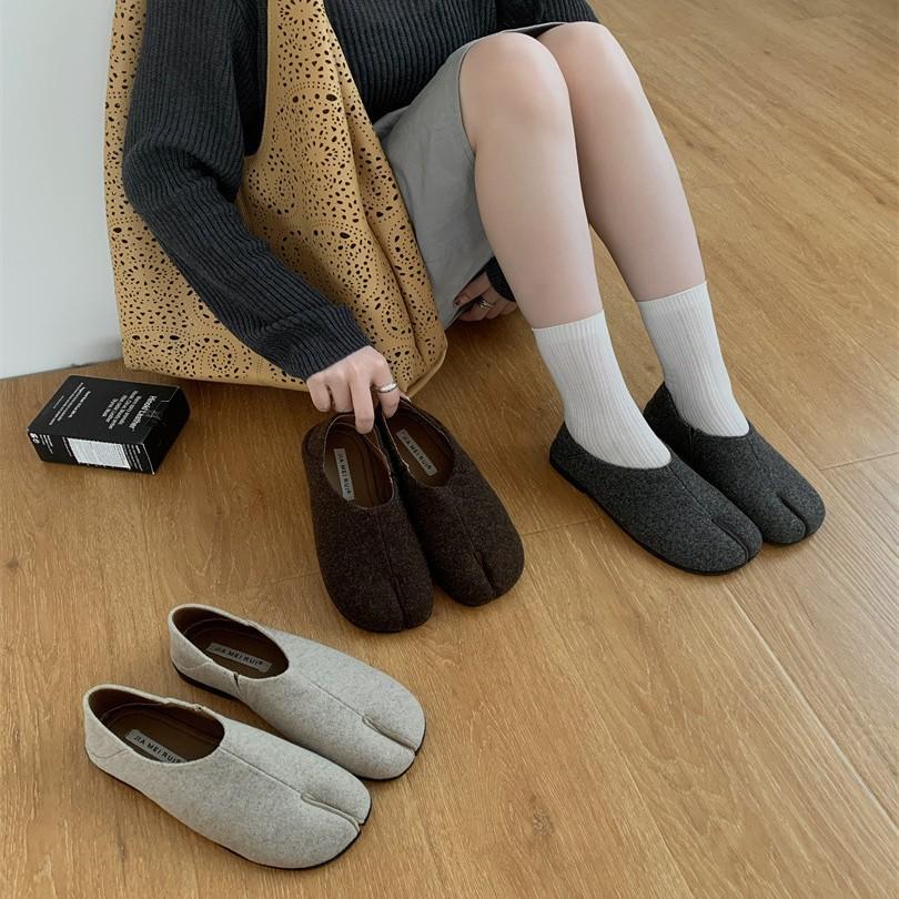 Suede single shoes women's 2025 autumn new soft flat bottom comfortable retro simple casual one-pedal lazy pig's trotters