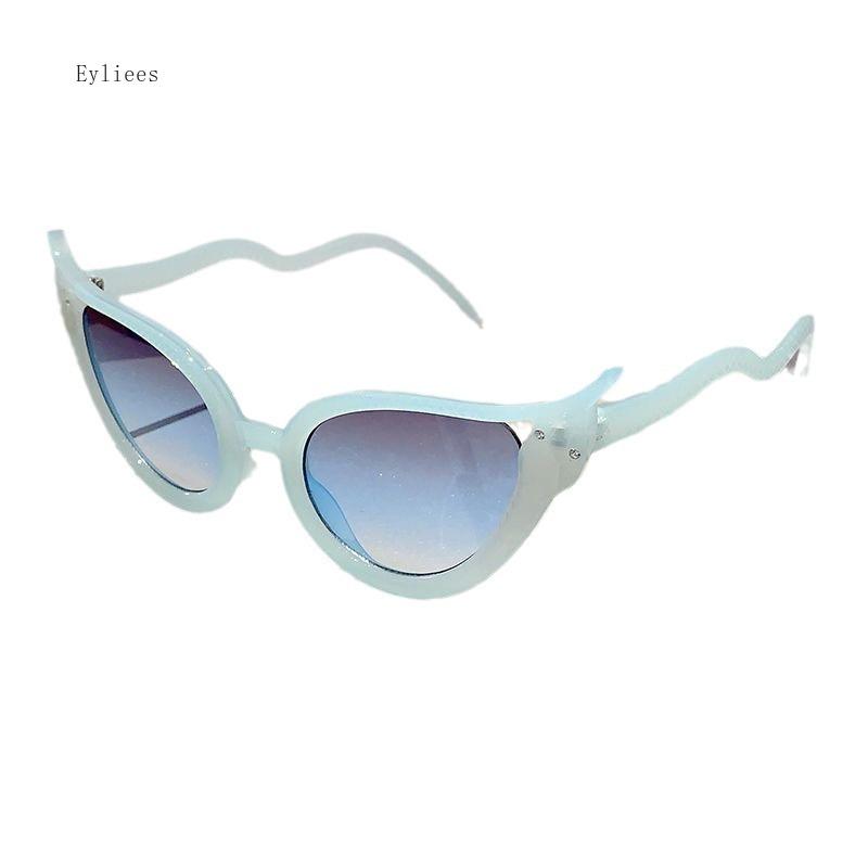 Luxury Cat Eye Sunglasses Women  Fashion Personalized Uv400 Sun Glasses Travel Driving Eyewear Anti-Uv Eyeglasses