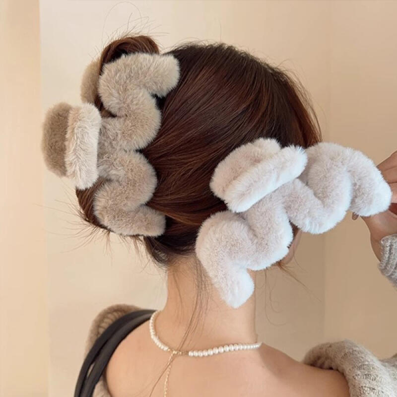 Partyka Fake Fur Fluffy Wave Hair Clip brown