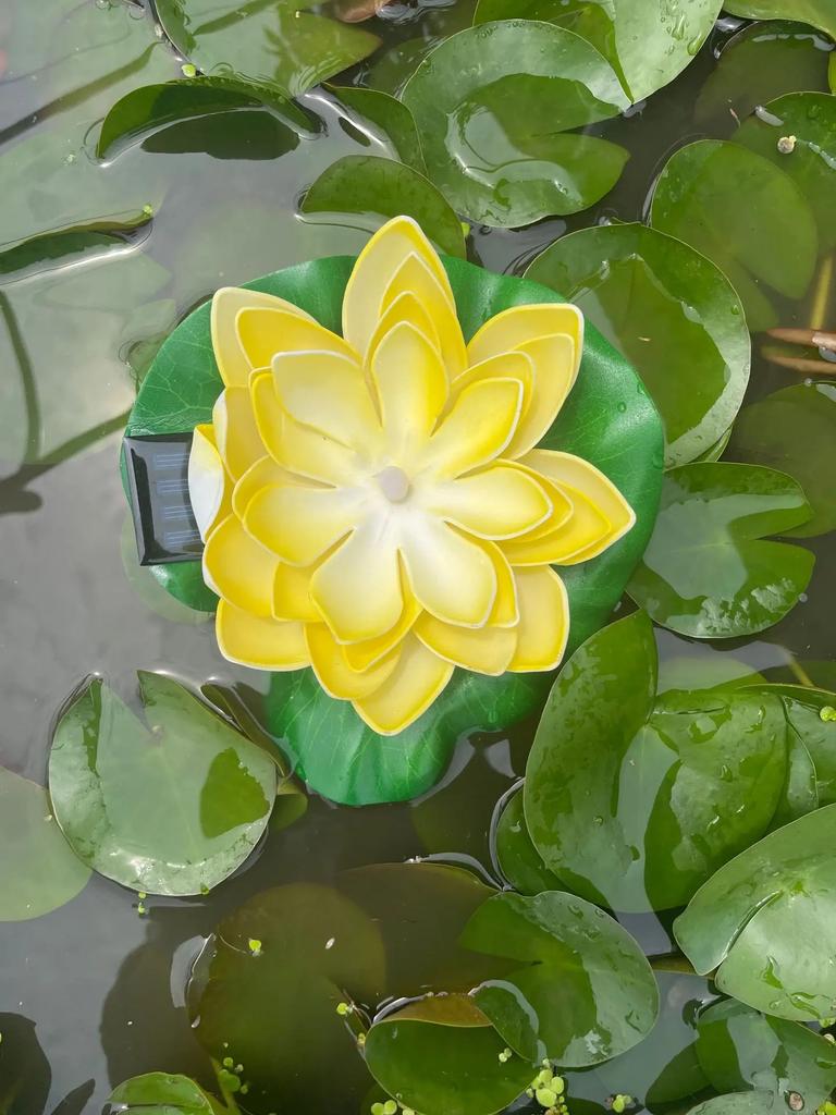 LED Solar Lamp Simulation Lotus Outdoor Waterproof Pond Floating Decoration Light Yard Pond Garden Colorful LED Wishing Lantern