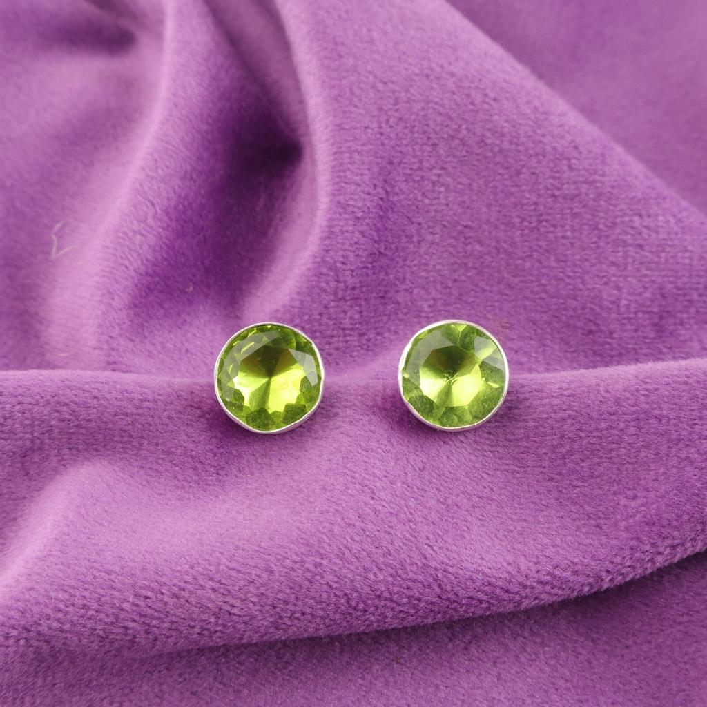 Round Heart Chakra Peridot Stone Sterling Silver Stud Post Boho Earrings Jewelry EE-150-1