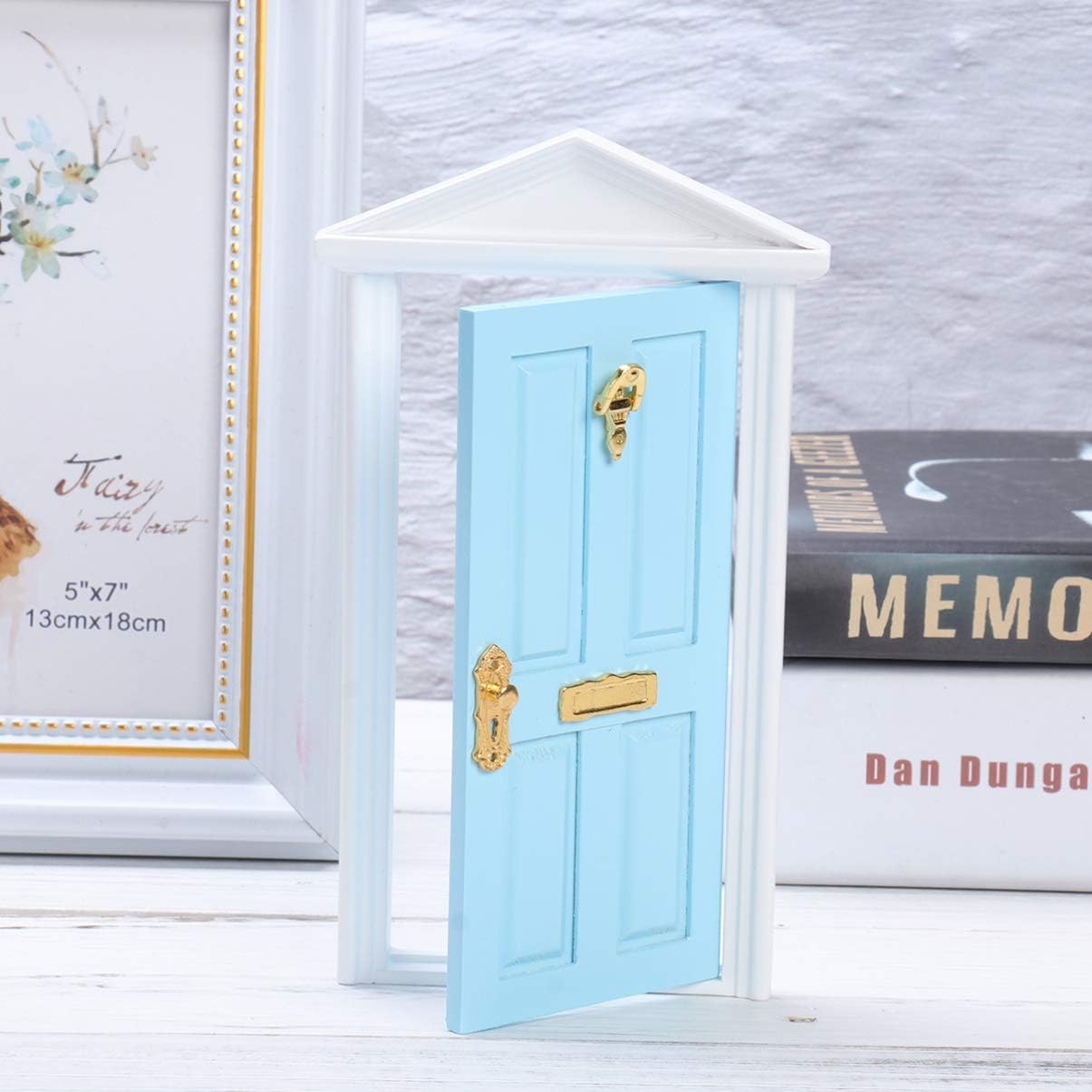 

Mini Wooden Door, 1:12 Dollhouse Miniature Wooden Door, Miniature Furniture Mode Fairy Door for Fairy Tale Education Learning (Blue)