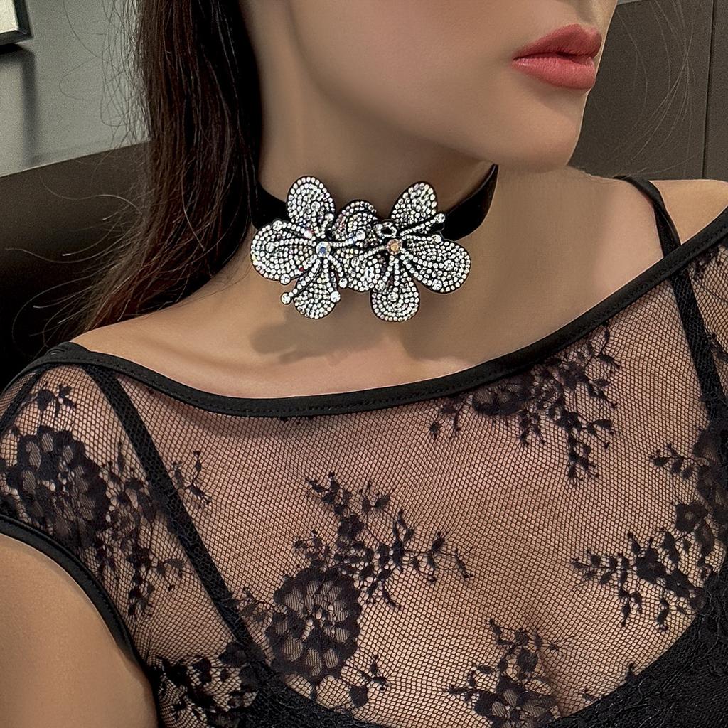 Fashion Rhinestone Flower Choker Black Collar, Lolita Flower Necklace Necklace For Women