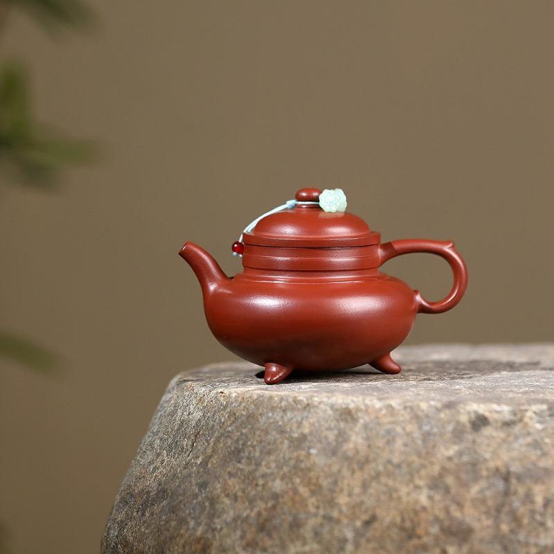 

240ml Retro Yixing Purple Clay Teapots Handmade Tripodia Pot Raw Ore Red Leather Dragon Mud Tea Soaking Kettle Zisha Tea Set Cha