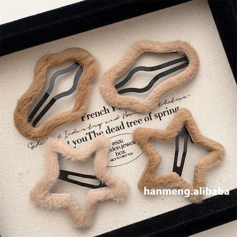 

Осенне-зимние плюшевые звездные облака BB-заколка Интернет-знаменитости Челка на лбу Маленькая заколка Головной убор High Sense Заколка для затылка на затылке