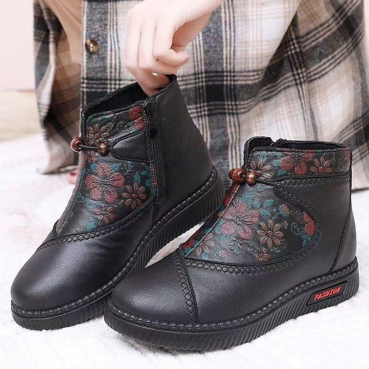 Women's Winter Warm Faux Fur Lining Snow Boots Non-Slip PU Leather Ankle Booties Shoes for Women Comfortable Platform Short Boots With Side Zipper