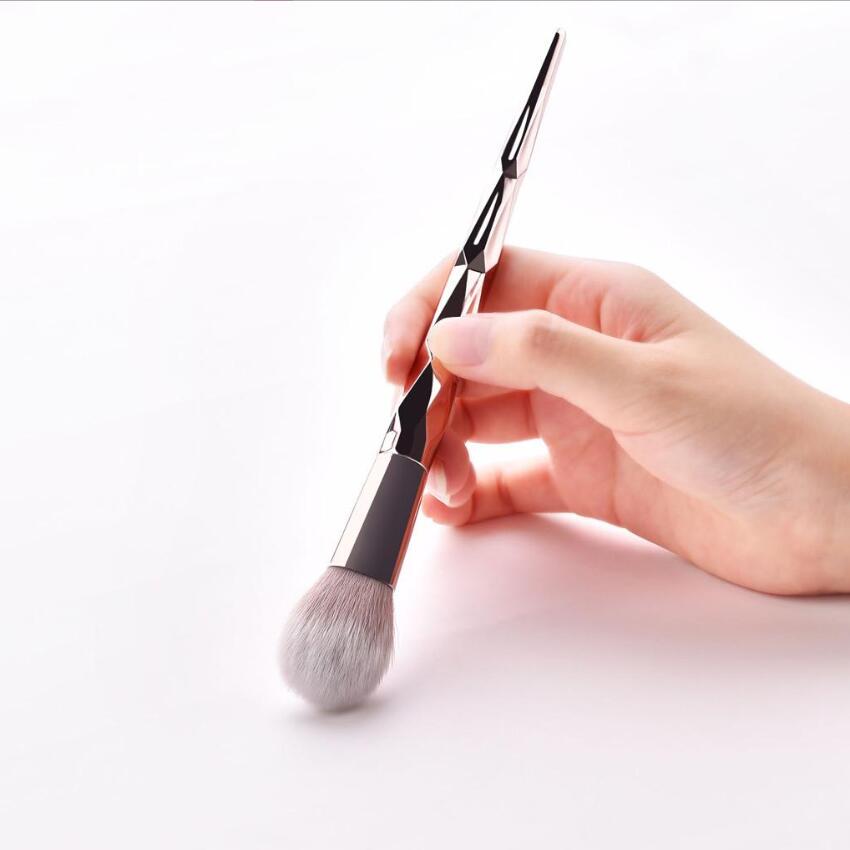 7PCS Foundation Cosmetic Eyebrow Eyeshadow Makeup Brush Sets Tools