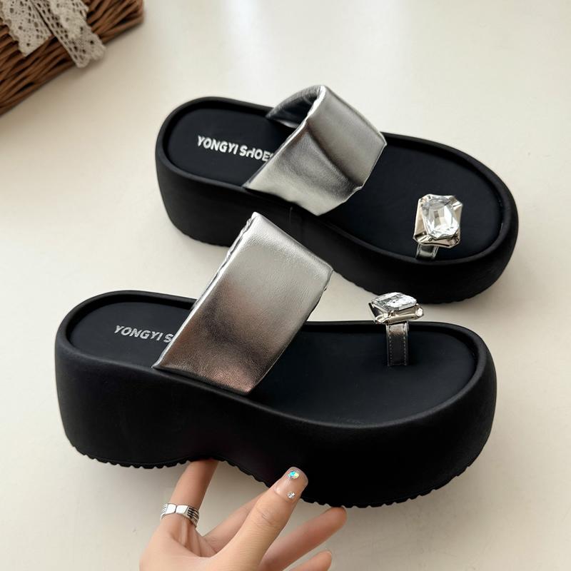 2025 Summer Crystal Women Slipper Fashion Comfort Clip Toe Ladies Platform Wedges Heel Slides Beach Sandal Female Shoes
