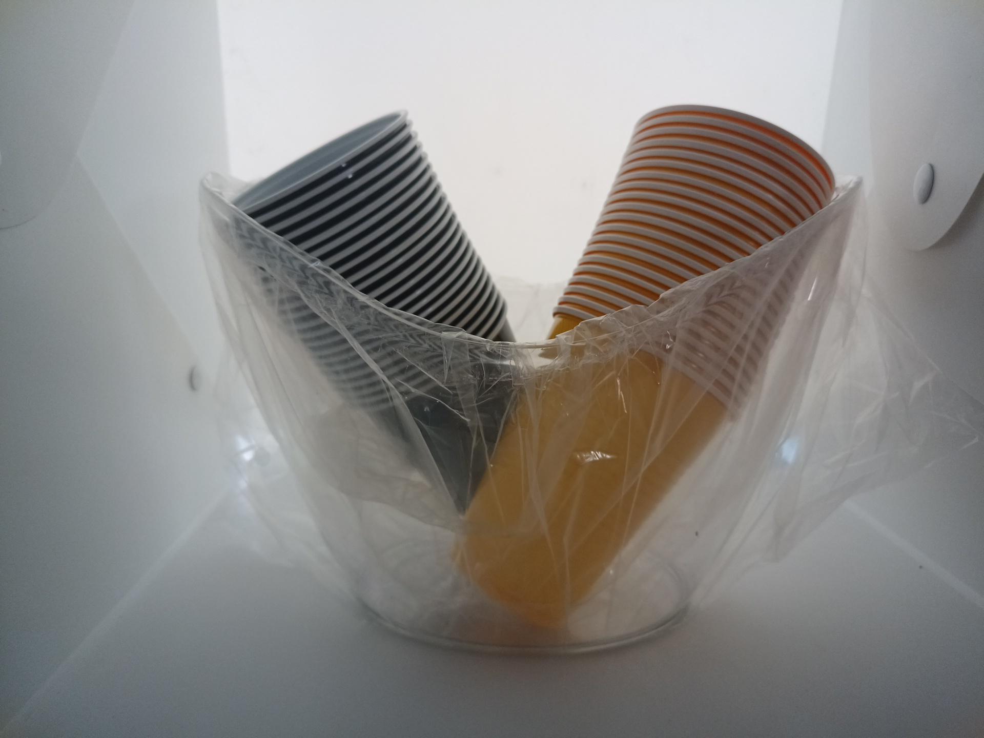 

1 шт. 4 л ведра для льда и 20 шт. желтых и 20 шт. черных стаканчиков для вечеринок ведро подходит для 2 бутылок вина, шампанского или 4 бутылок пива для выпускного