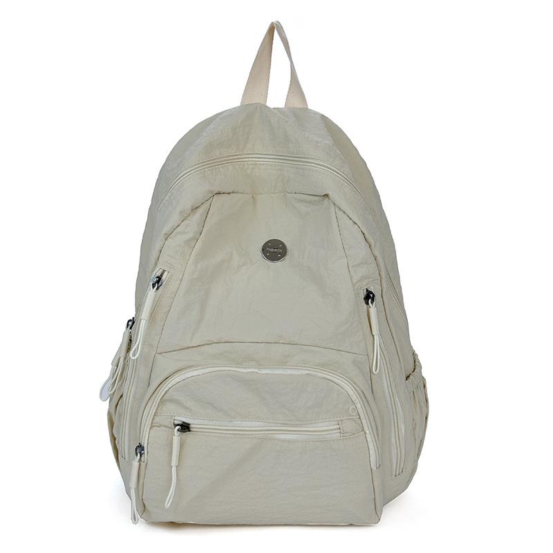 The Backpack Is Lightweight, Casual, and Has A Large Capacity. It Is A Simple and Fashionable Student Schoolbag