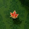 Light Luxury Maple Leaf Brooches, High-end Brooches, Suit Buttons, Crystal Badges, Simple Collar Pins and Accessories