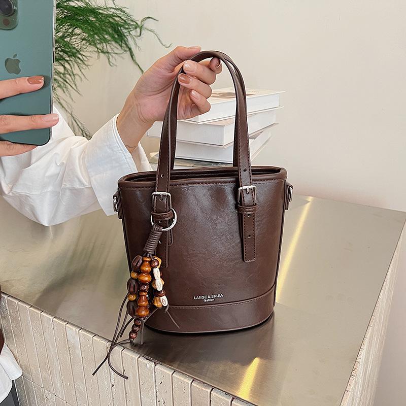 Premium Niche Bag Women's Autumn and Winter 2025 New Retro Leopard Print Shoulder Messenger Bag Women's Portable Bucket Bag