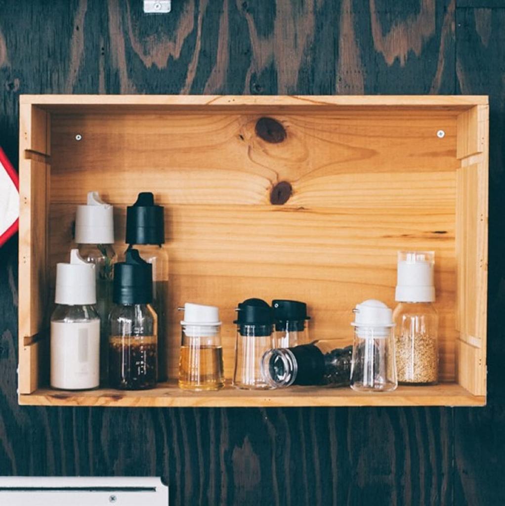 Hario Soy Sauce Holder One Push Type 80ml Black SYO-100-B