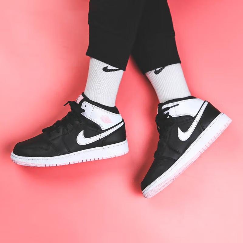 Jordan 1 Mid 'Arctic Pink Black' GS 555112-061