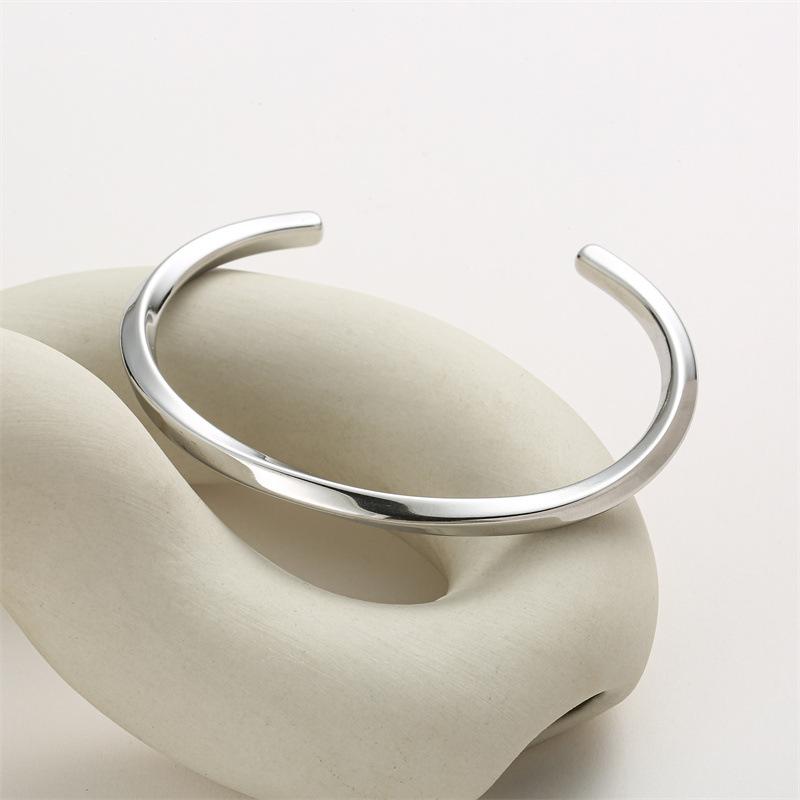 Waterproof C-shaped Twisted Open Bangle&Bracelet for Women Classic OL Couple Bangle Party Jewelry Gifts
