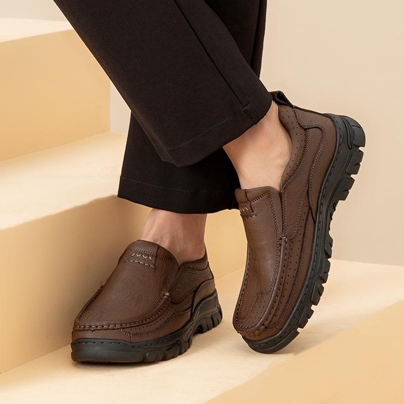 Fashion Men's Vintage Handmade Stitching Soft Bottom Business Casual Leather Mens Loafers High Quality Classic Mens Hiking Shoes