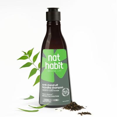 Nat Habit Anti-Schuppen Navdha Shampoo Natürlicher Ayurvedischer Kopfhautreiniger Gegen Juckende Kopfhaut Mit Neem Grüner Tee Und Bhringraj 250ML