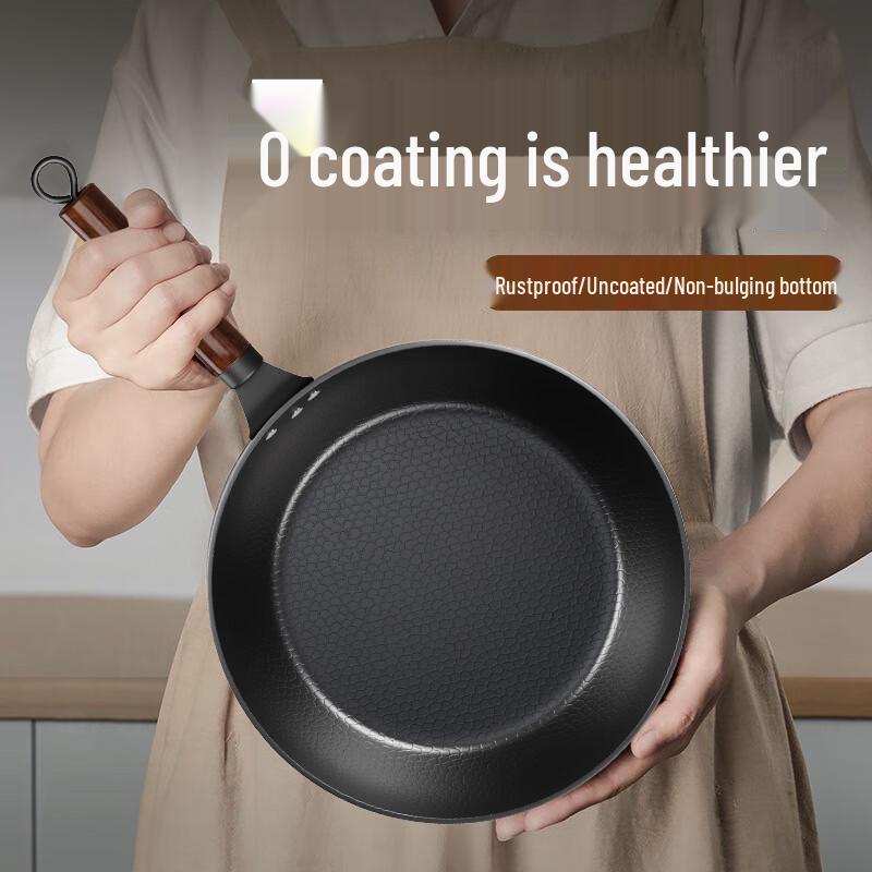 Yoshida Craftsman Uncoated Titanium Frying Pan