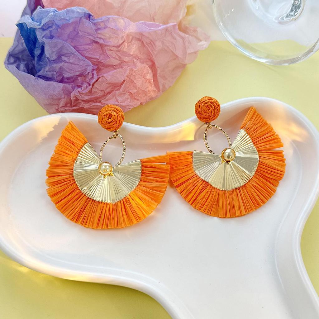 Bohemian Fan-shaped Tassel Earrings: Retro Handmade Raffia Studs for Women