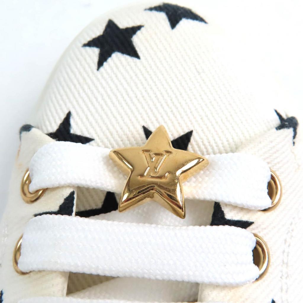 Great LOUIS VUITTON Sneakers timeout line Monogram star Leather White Canvas Used