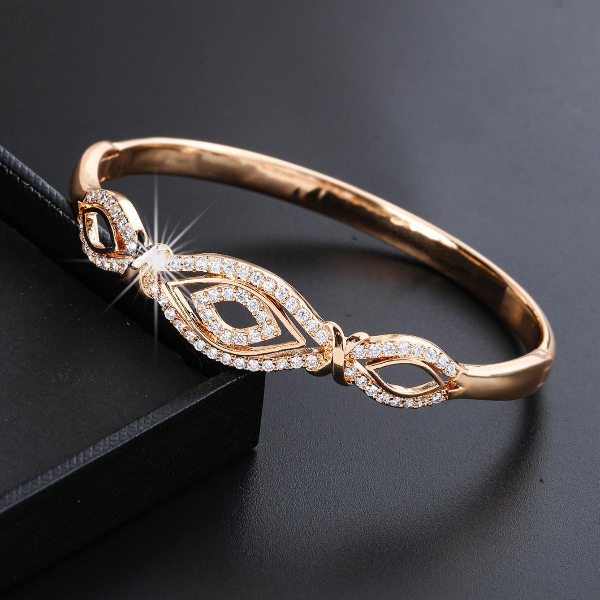 

Модный особый интерес, конфетный дизайн, легкий роскошный инкрустированный циркон, простой элегантный браслет, украшение для браслета золотой