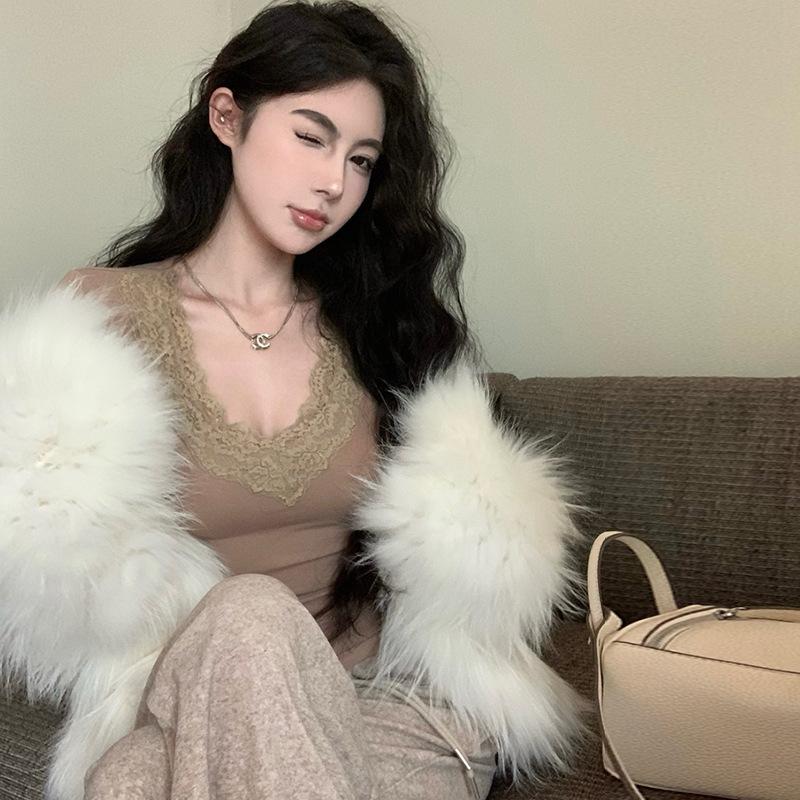 Lace Bottoming Shirt for Women in Autumn Winter New Style Long-sleeved T-shirt Pure Desire V-neck