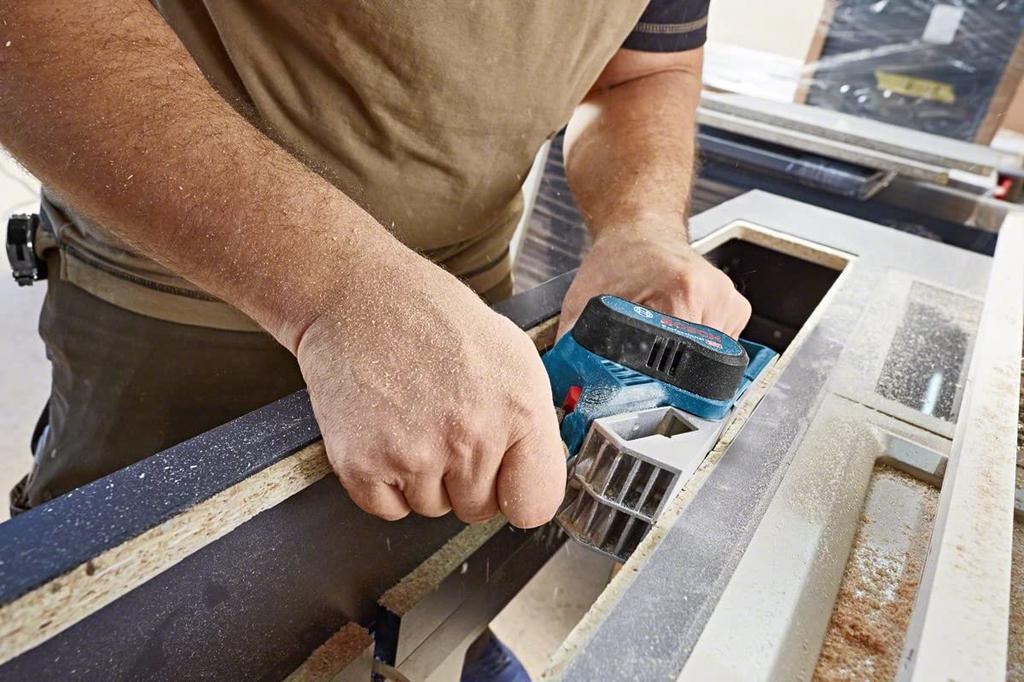 Bosch Professional Cordless Planer Blades Stored In Main Body Charger Sold 10.8V (2 Installed + and Separately) GHO10.8V-20H