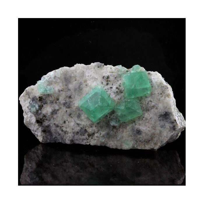 Fluorite 171.6 carats