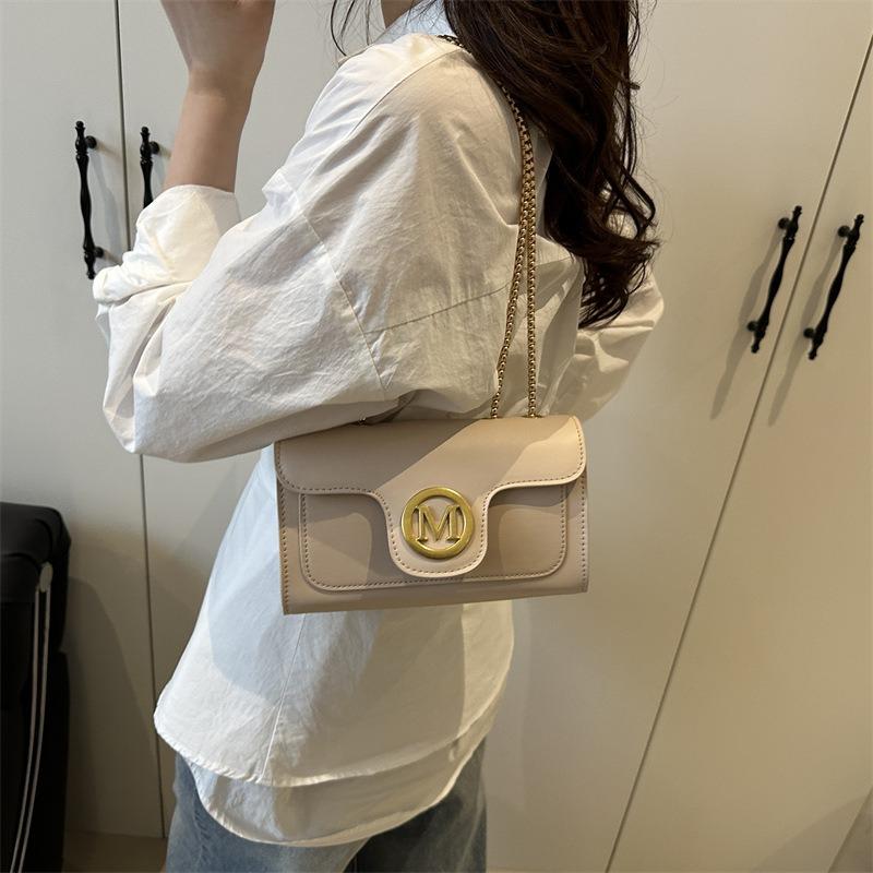 Spring new beautiful high-end chain bag high-value temperament chain shoulder messenger bag women's bag