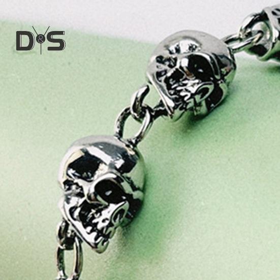 Unisex Bracelet Skull Pendant Vintage Punk Style Lobster Clip Alloy High Polish Gothic Wrist Jewelry Halloween Cosplay Parties Bangle