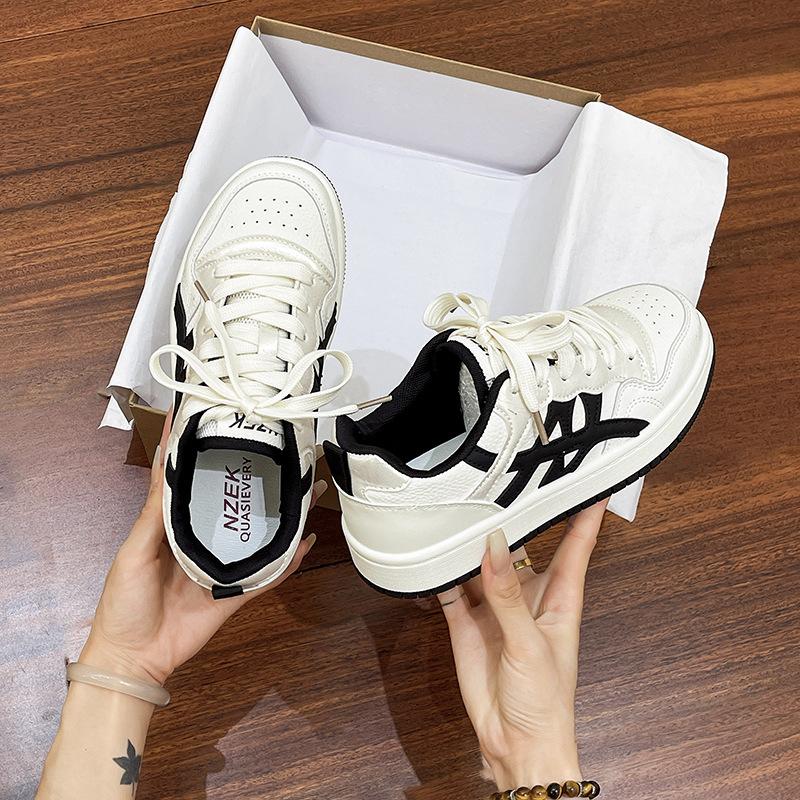 Board shoes, little white shoes, women's new summer breathable with skirts, versatile casual board shoes, thick-soled heightening sports shoes