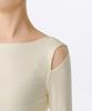 Musinsa Standard Woman Women'S Rt Slim Cut-Out Long Sleeve T-Shirt [Egret]