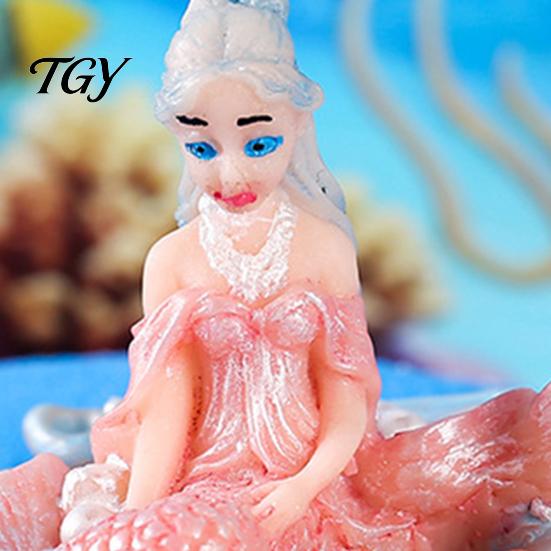 Waterproof Resin Crafts Mini Mermaid Figurine, Shell Couch Ornament, Mediterranean Style Fairy Home Tabletop Soft Furnishings Garden Accessory