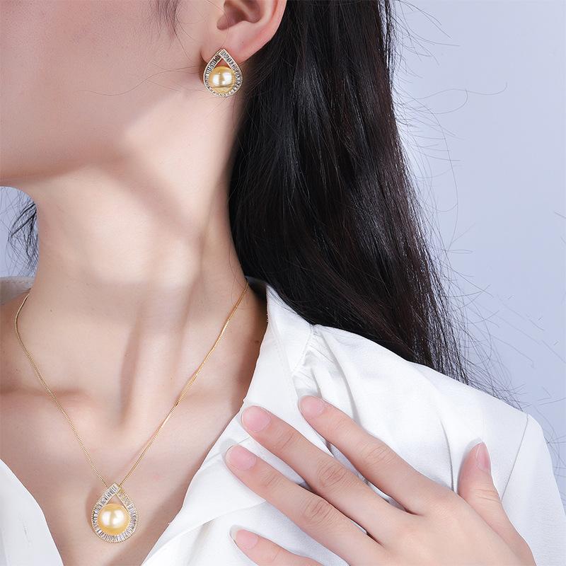 Jewelry Copper Bottom Gold-Plated Inlaid Light Gold Pearl Geometric Diamond-Set Texture Set 16Mm14Mm