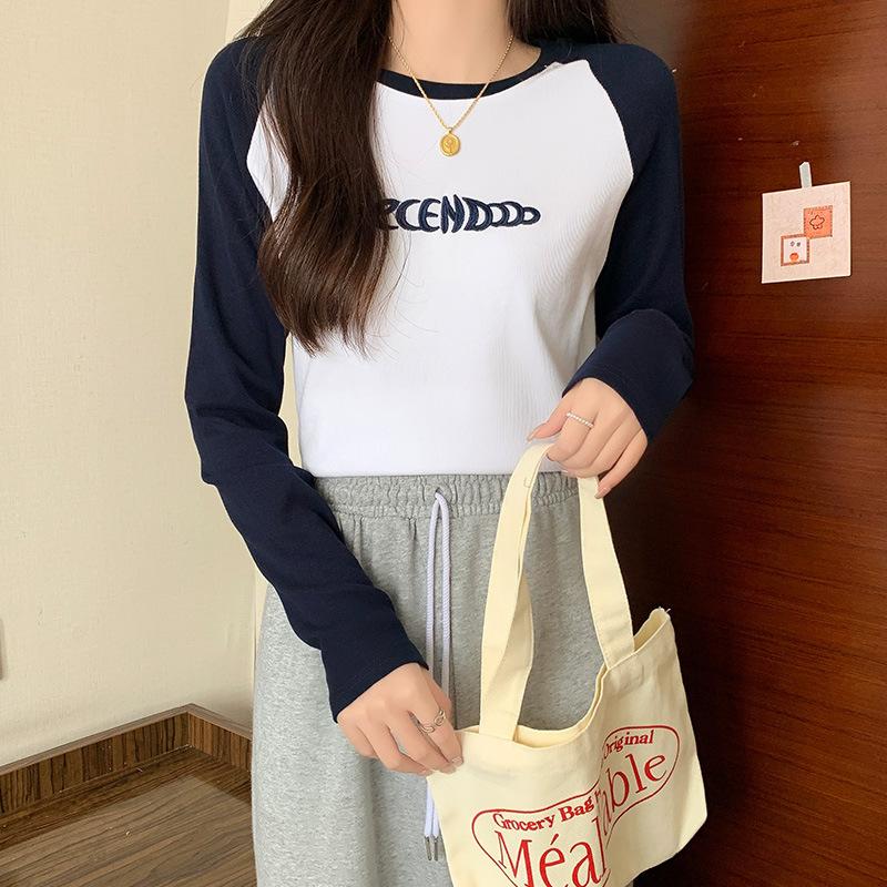 Autumn Tops for Women, New Long-sleeved T-shirts with Design, Color-blocked Embroidered Letters, High-end Inner Bottoming Shirts