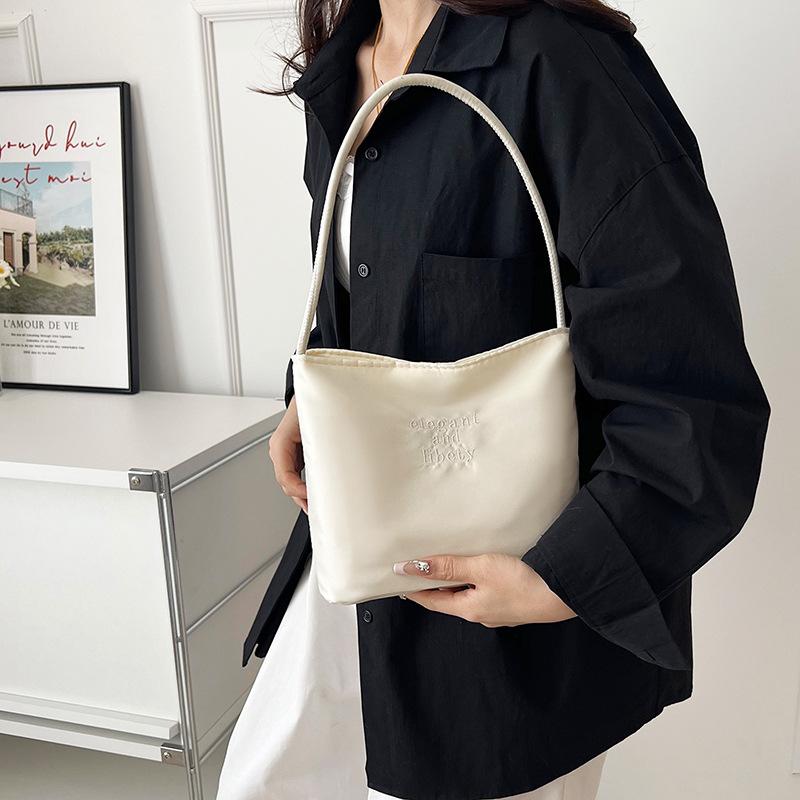 Summer New Simple Nylon Underarm Bag Design with Embroidered Alphabet Handheld Commuter Bucket Bag