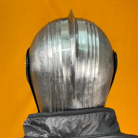 Dark Soul Unisex Warrior Steel Helmet Elegant Medieval Armor for LARP, Cosplay Reenactments Handcrafted