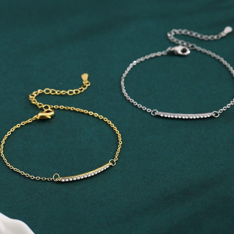 New Minimalist Zirconia Bracelet - Luxurious, Niche, Sophisticated, Exquisite Hand Chain for Women, Fashionable and Versatile Accessory
