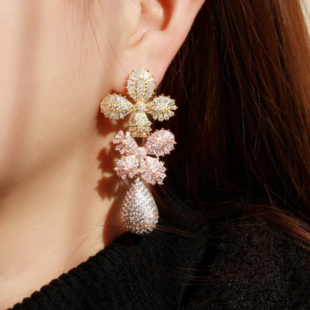 Łuk Trójkolorowe Elektroplaterowanie Temperament Cyrkonowe Kolczyki, Igłowe Kolczyki Płatkowe.