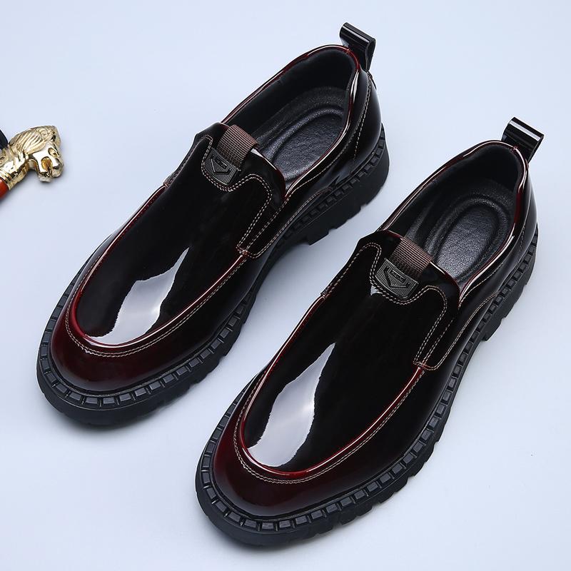 Fashion New men's leather shoes Minimalist casual style Office or business work Adult hot selling suit shoes Thick soled Black Versatile