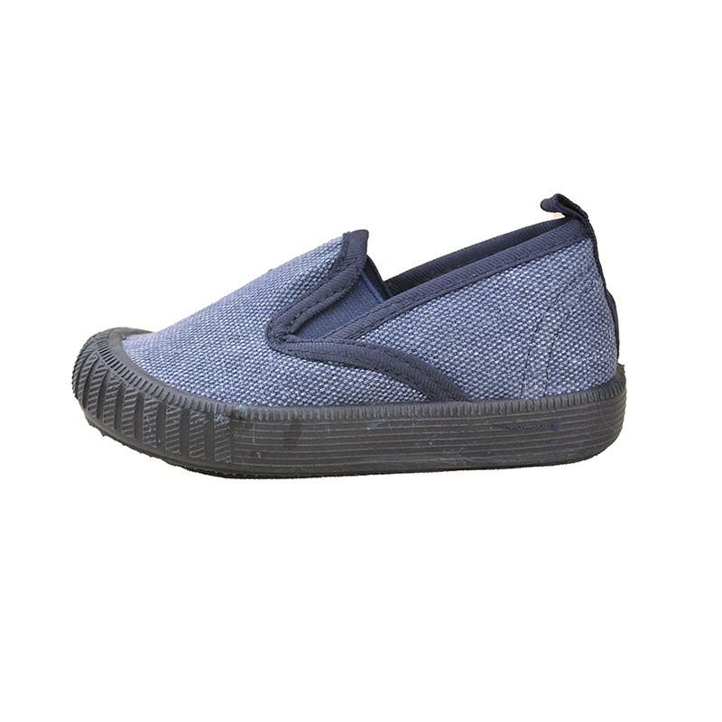 

Slip-On Casual Canvas Shoes for Kids - Soft, Injection Molded Soles 24/14 cm