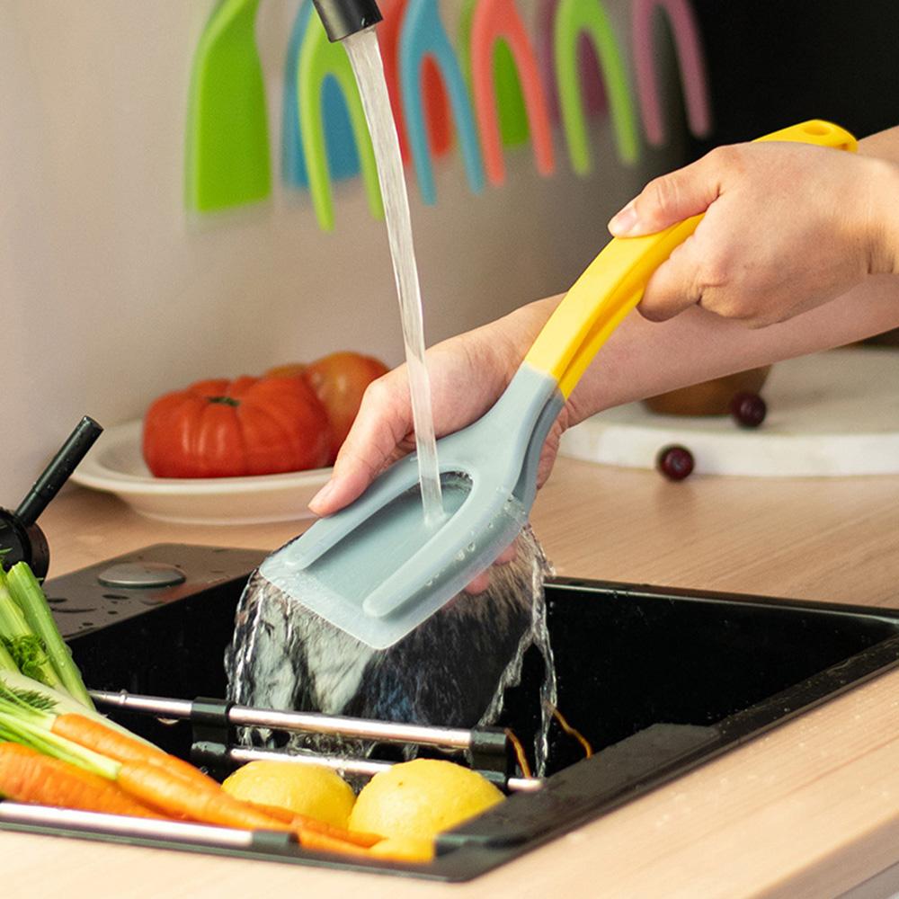 1Pcs New 2 in 1 Grip Flip Spatula Tongs Egg Flipper Spatula Silicone Non Stick Coating Pancake Fish French Toast Omelet Making Tool