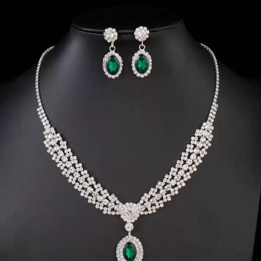 Trendy Women's Fashion Jewelry Set: Necklace & Earrings